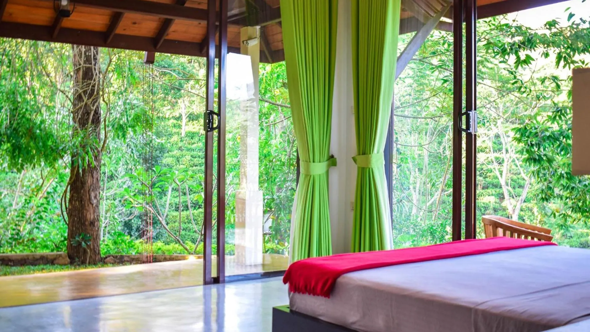 *** Hotel Aqua Dunhinda Villa Kandy Sri Lanka