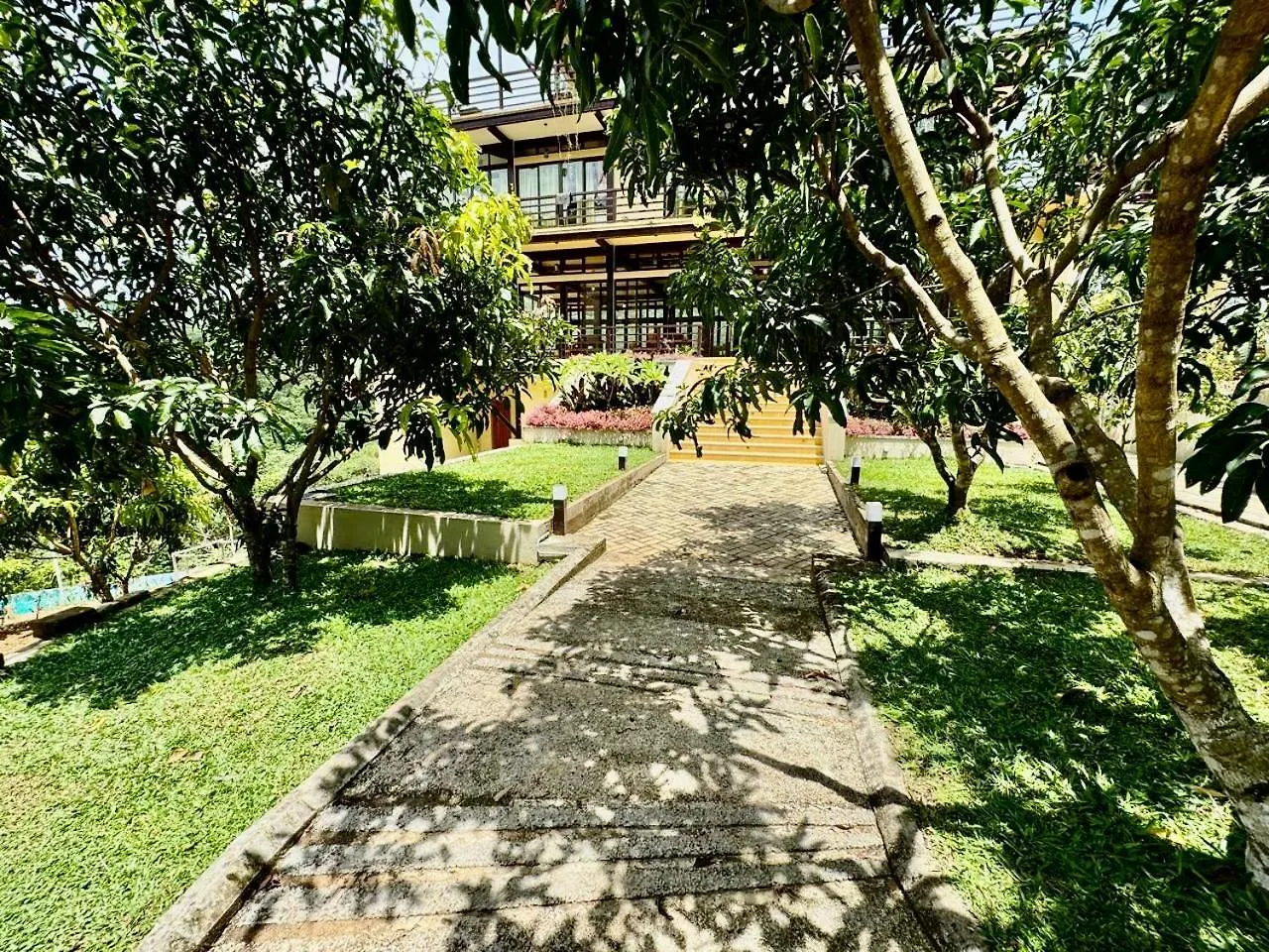 Aqua Dunhinda Villa Kandy 3*,