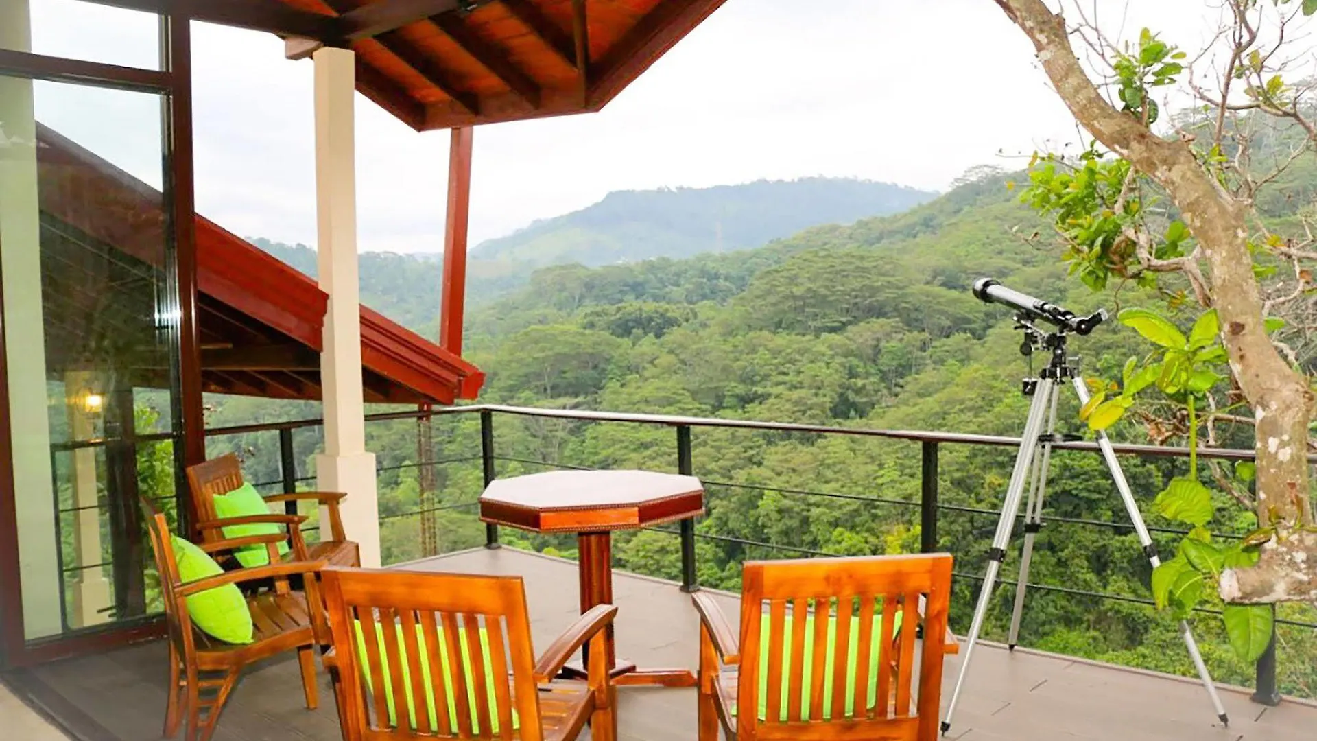 Aqua Dunhinda Villa Kandy Hotel